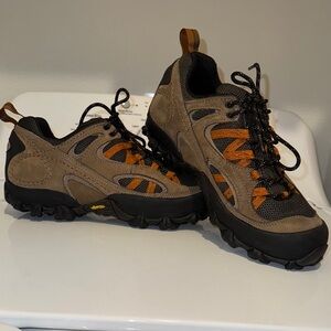 Patagonia Drifter A/C  Coriander/Cork  Hiking Shoes. Immaculate condition! 🏔️
